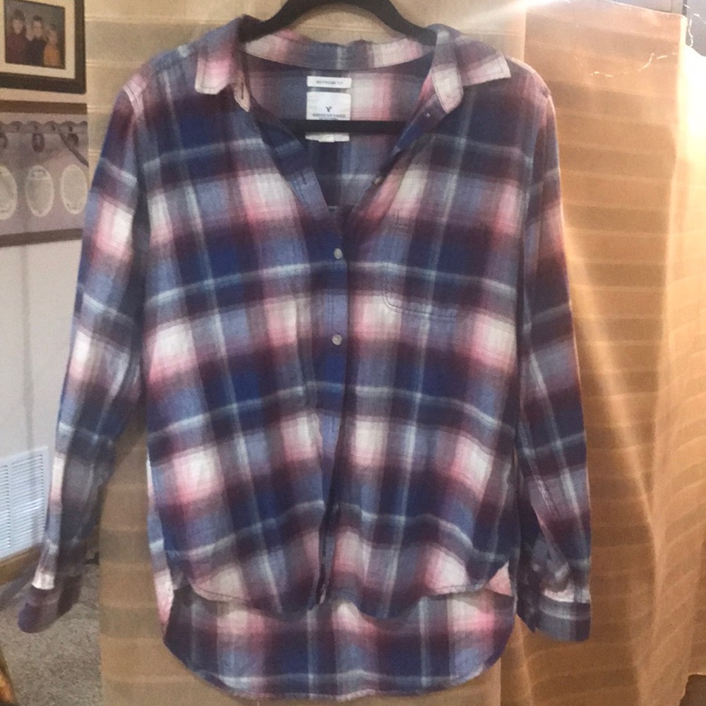 American Eagle Boyfriend Flannel, True-to-fit it size Medium